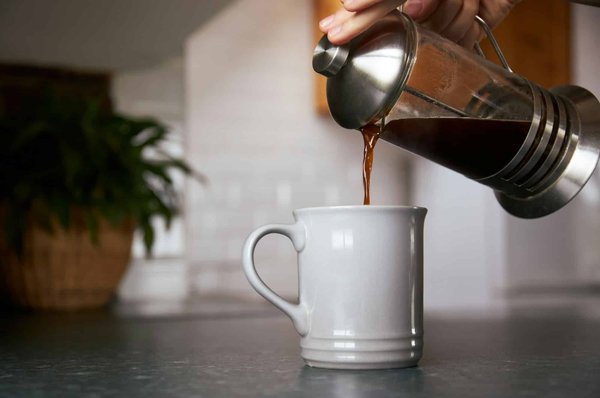Comment sélectionner une machine à café filtre avec fonction de pré-infusion pour un meilleur arôme?