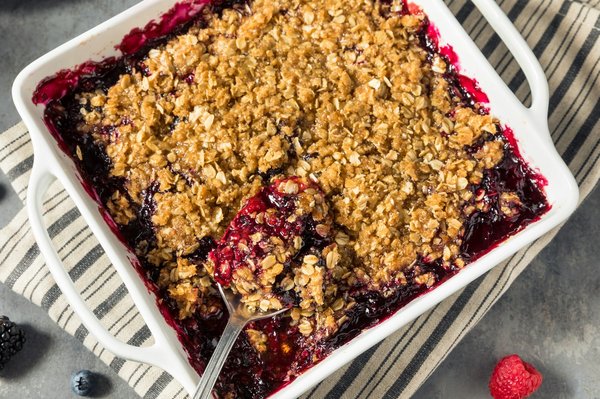 Quels sont les secrets d'un crumble aux pommes avec une pâte croustillante?